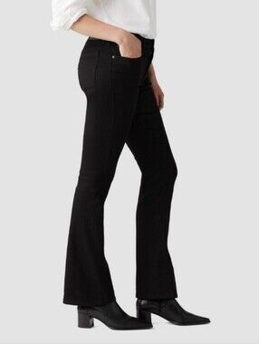 Levi’s 725 high rise bootcut Size 32x32 Black Western Cowgirl Classic Festival